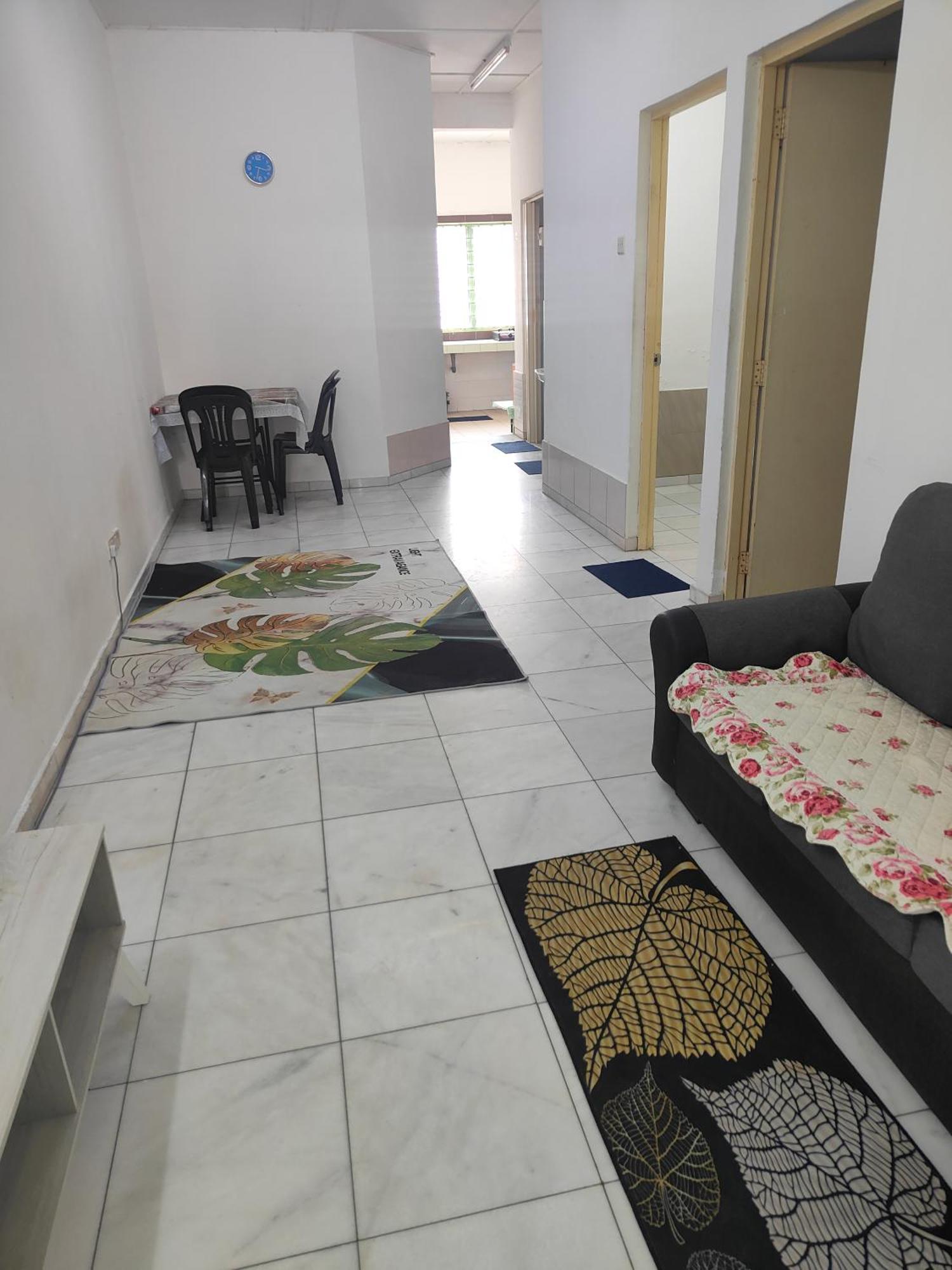 Momies House Homestay *